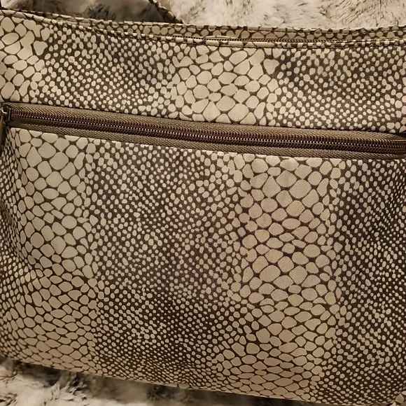 Travelon Crossbody Bag Like New Condition - Picture 7 of 13